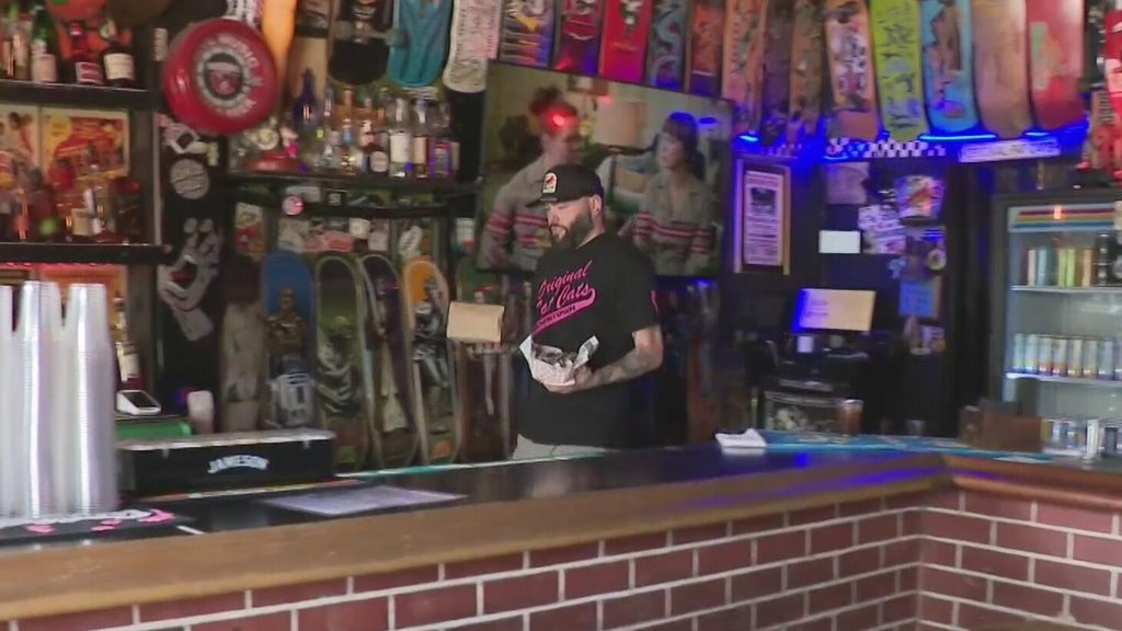 Fort Lauderdale proposes earlier closing times for downtown bars, facing pushback from business owners — CBS Miami, New Braunfels Dining news
