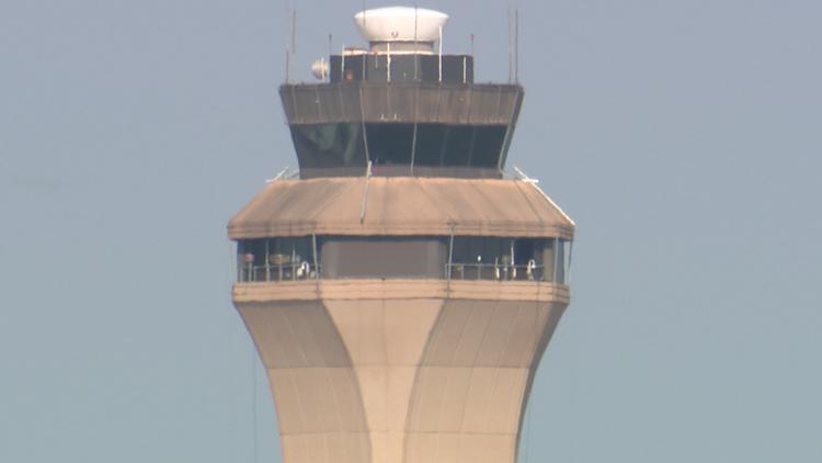 Flight precautionarily evacuated at Houston's Bush Airport after sensor indicated smoke in cabin, airline says — KHOU 11 (Houston), New Braunfels Community news