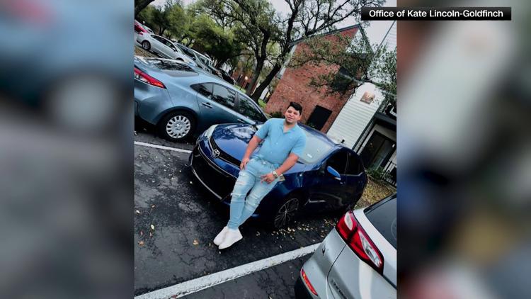 Austin man shot by ICE officer pleads not guilty to federal assault charge — New Braunfels Community news