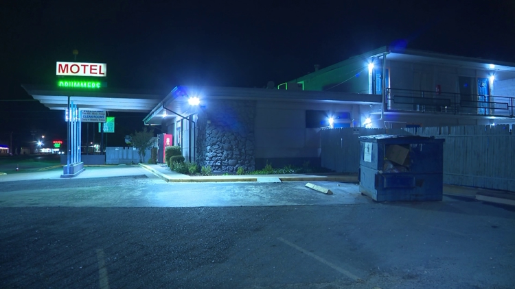Newborn's body found near Texas dumpster. Arrest affidavit reveals disturbing timeline — KHOU 11 (Houston), New Braunfels Community news